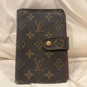 Vintage Louis Vuitton Classic Monogram Porte Papier Zippe Bifold Wallet & Insert